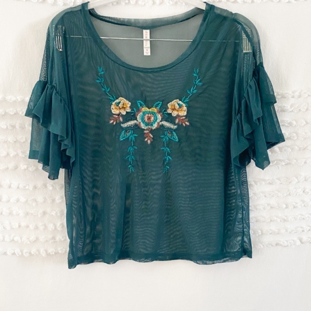 Xhilaration green mesh embroidered crop top m